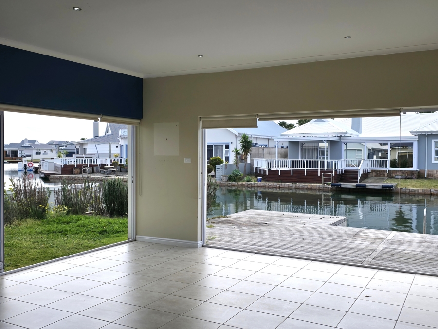 3 Bedroom Property for Sale in Marina Martinique Eastern Cape